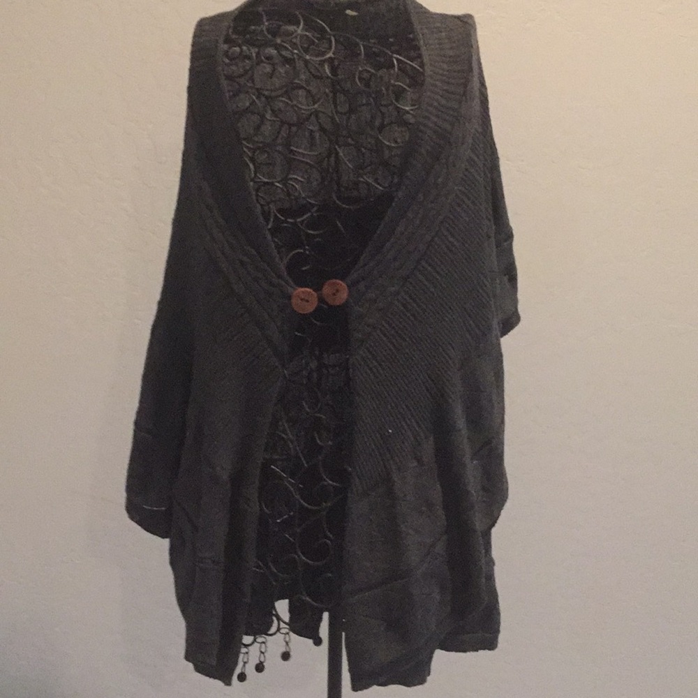 Women’s sweater charcoal gray XL one button
